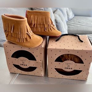 Sweet N Swag Baby Moccasin Booties Size 2